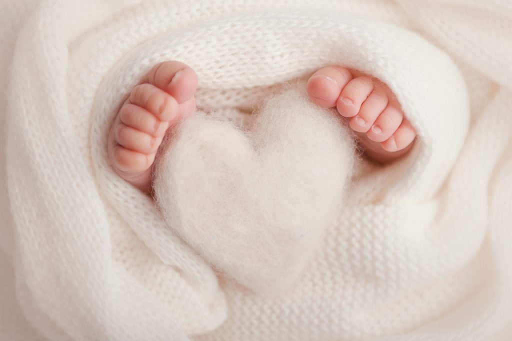 Photographe studio de naissance bébé beaujolais lyon villefranche sur saône